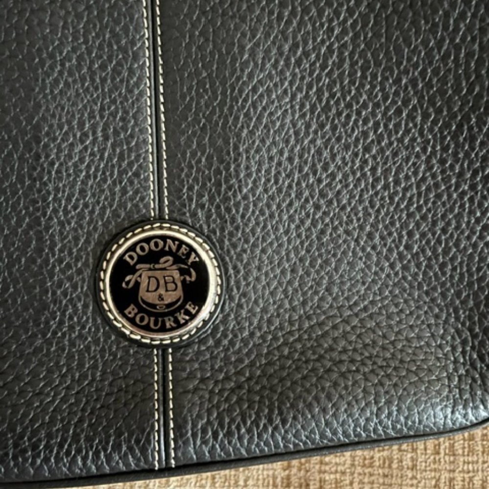 Dooney & Bourke Handbag - Picture 2 of 8